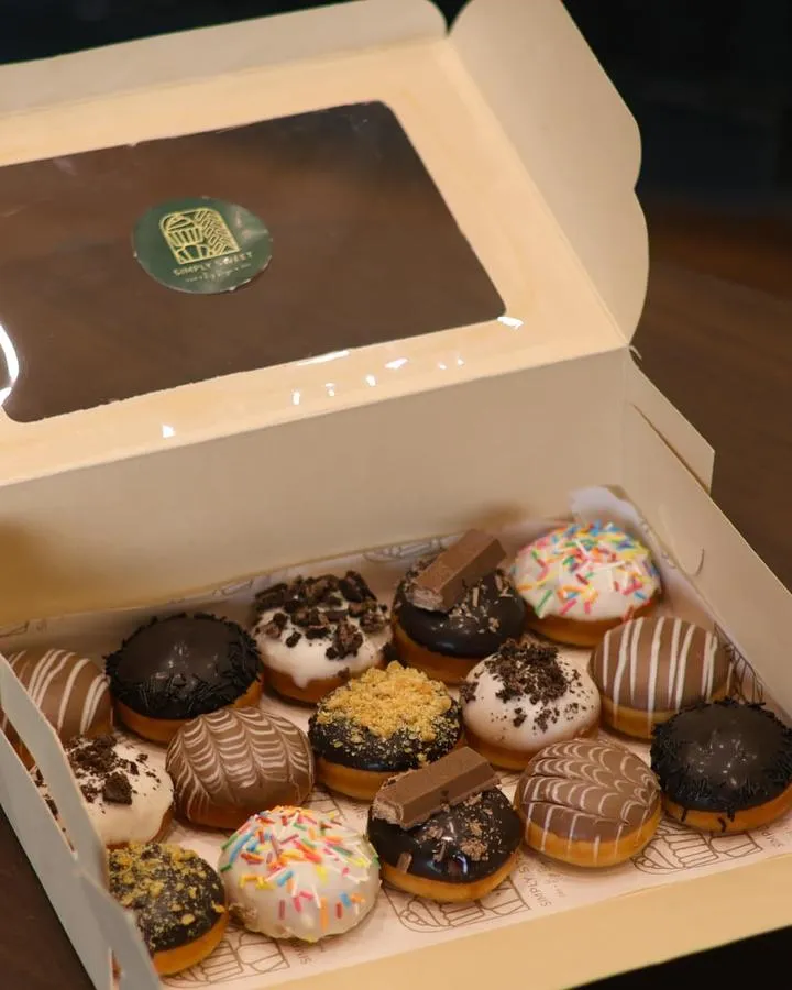 Donut gift box by Simply Sweet Udaipur